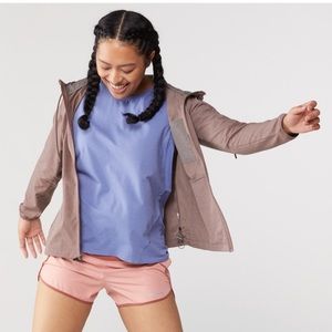 NWOT Vuori Outdoor Trainer Shell Jacket